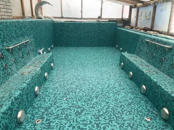 Schwimmbad „Chayka“, Stadt Moskau